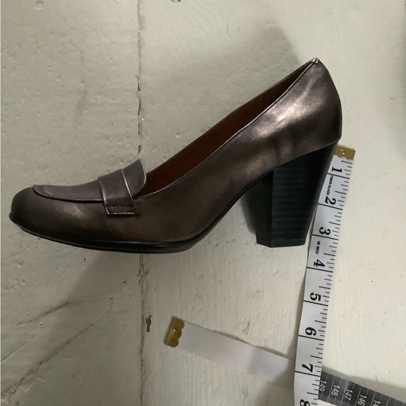 Sofft Women's Black Heels - Picture 4 of 5